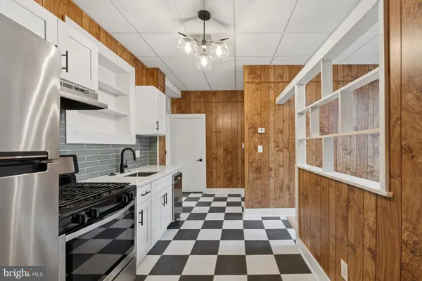 $1,900 | 2118 East Dauphin Street, Unit 2, Philadelphia, PA 19125