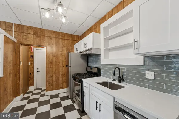$1,900 | 2118 East Dauphin Street, Unit 2, Philadelphia, PA 19125