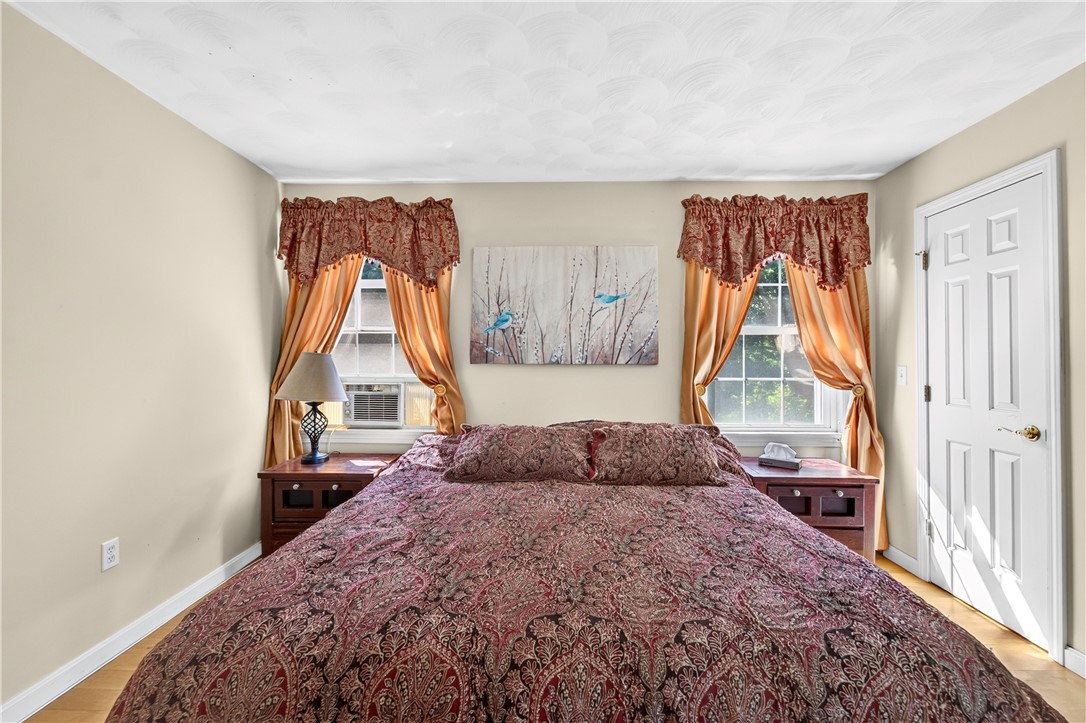 392 Bradford Road Westerly, RI 02808 - Photo 11 of 25 Gallery Image 11