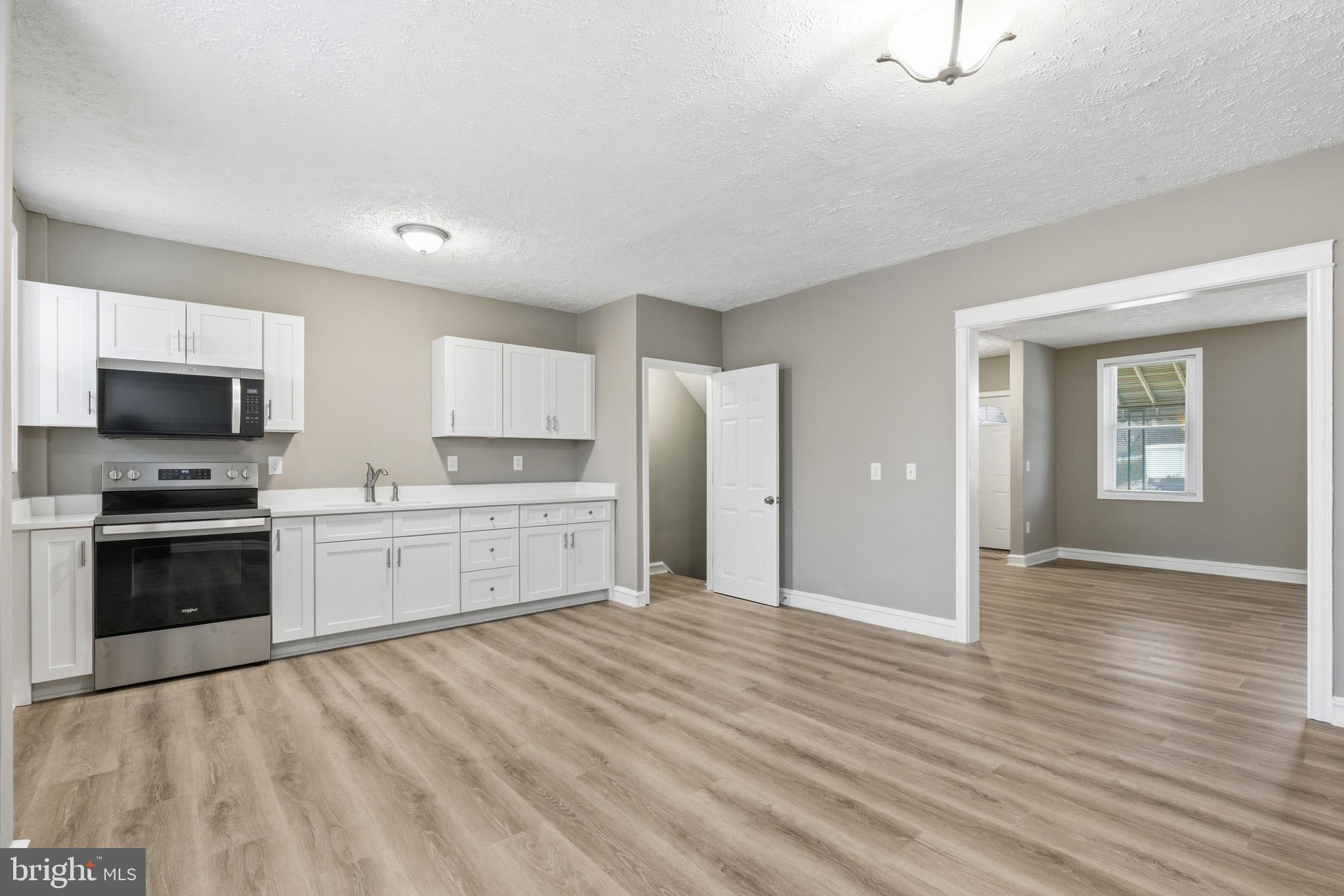 3502 Erdman Avenue Baltimore, MD 21213 - Photo 9 of 27