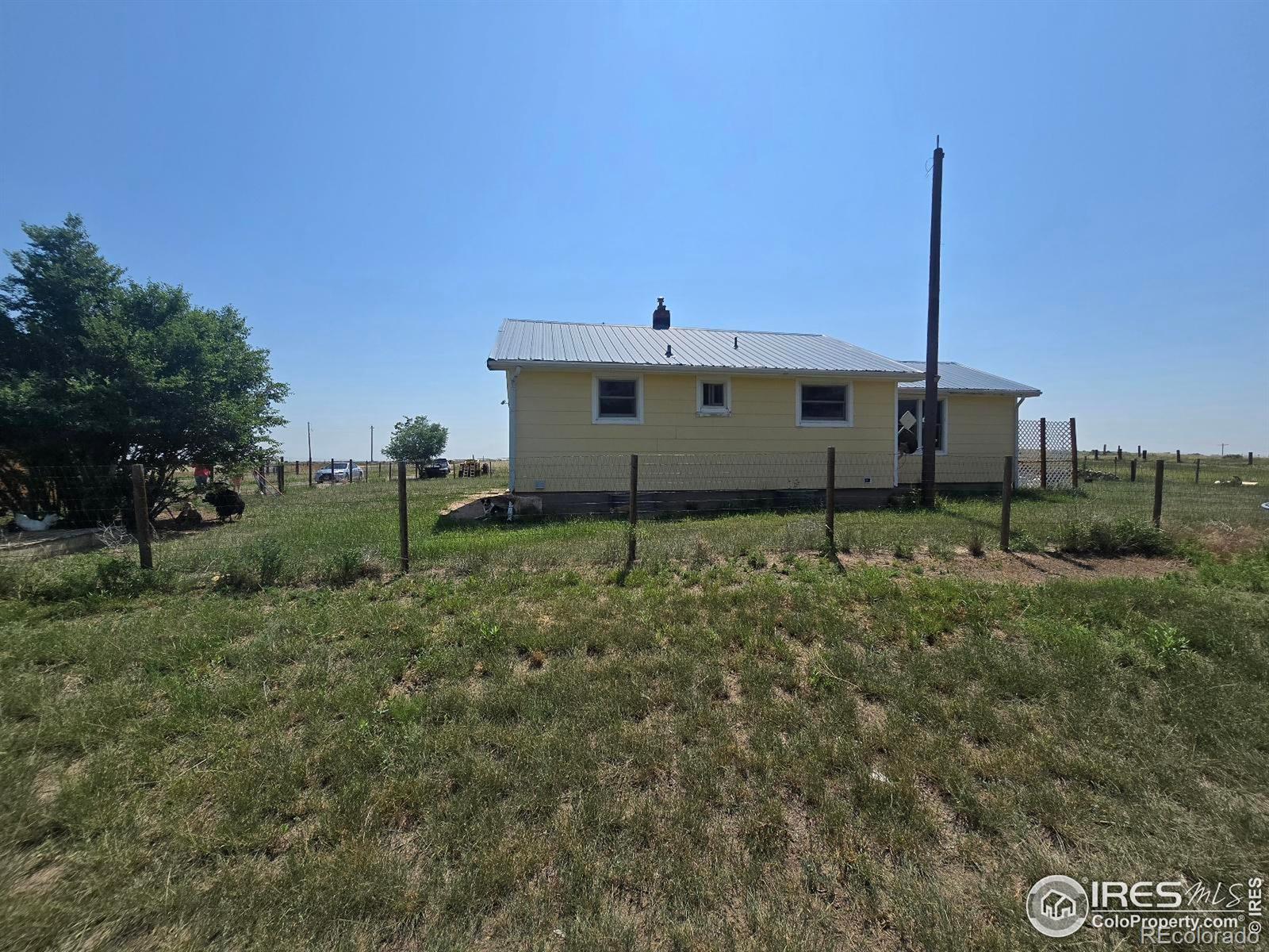 7926 County Road Wiggins, CO 80654 - Photo 10 of 27 Gallery Image 10