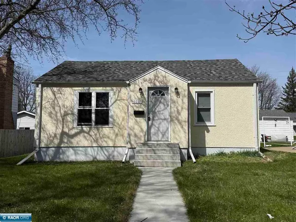 $132,900 | 3511 3rd Avenue West, Hibbing, MN 55746