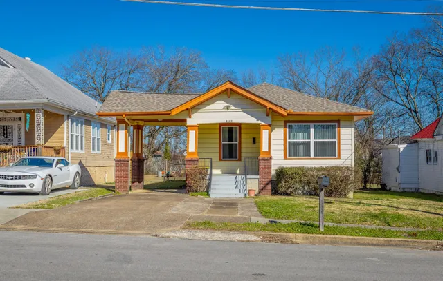 $1,800 | 2107 Oak Street, Chattanooga, TN 37404