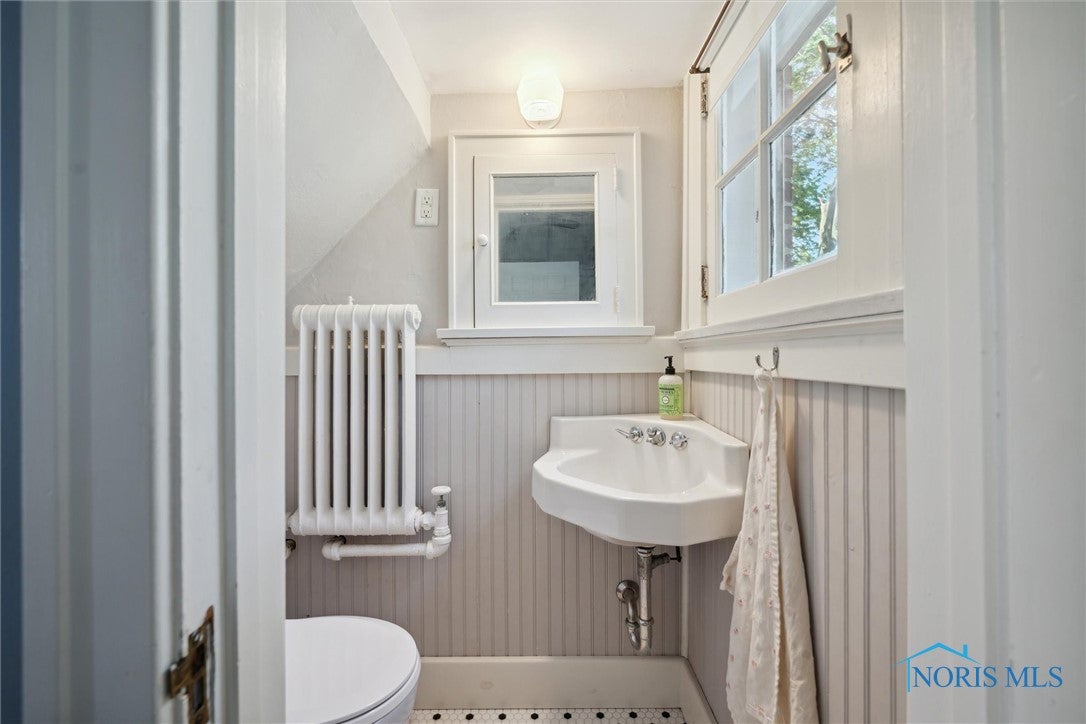 384 Colony Road Rossford, OH 43460 - Photo 19 of 40 Gallery Image 19
