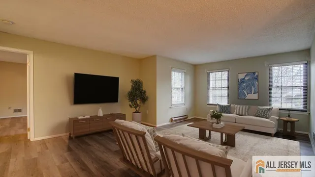 $250,000 | 3 Wycoff Way East, Unit 3, East Brunswick, NJ 08816