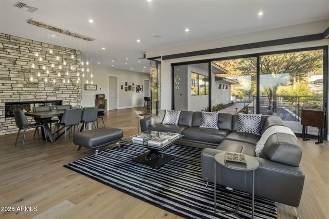 $3,400,000 | 4949 East Grandview Lane, Phoenix, AZ 85018