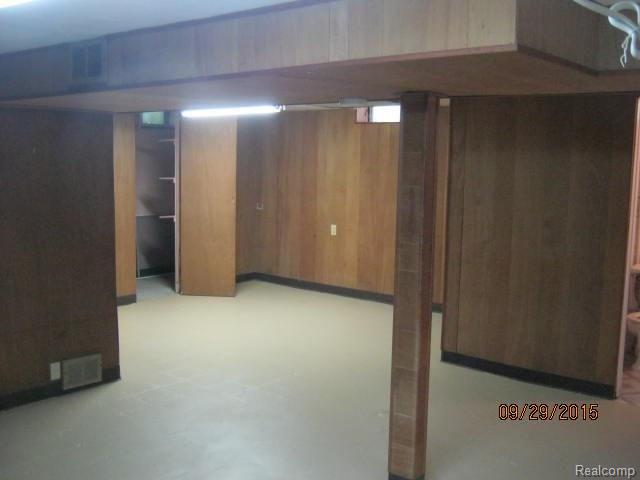 18225 Lexington Redford, MI 48240 - Photo 15 of 15 basement 2.jpg