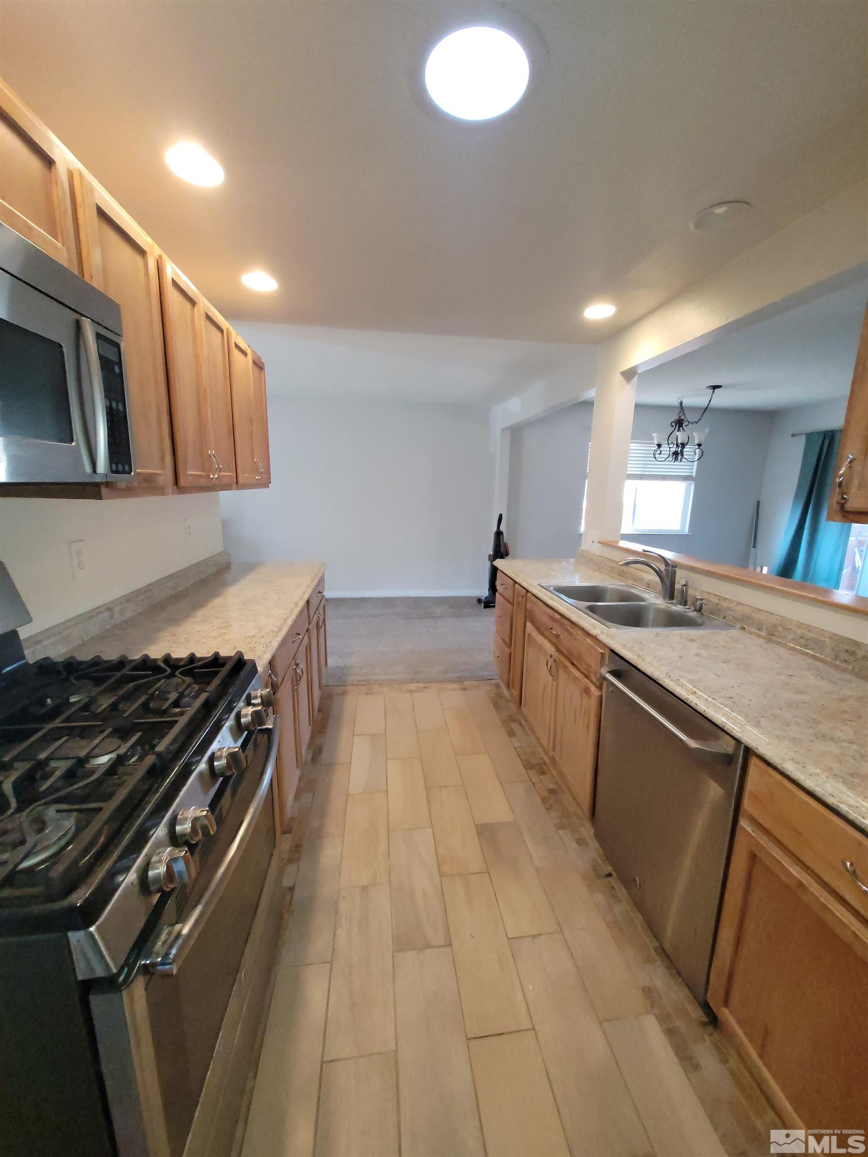 15030 Perlite Drive Reno, NV 89521 - Photo 4 of 27 Photo 4