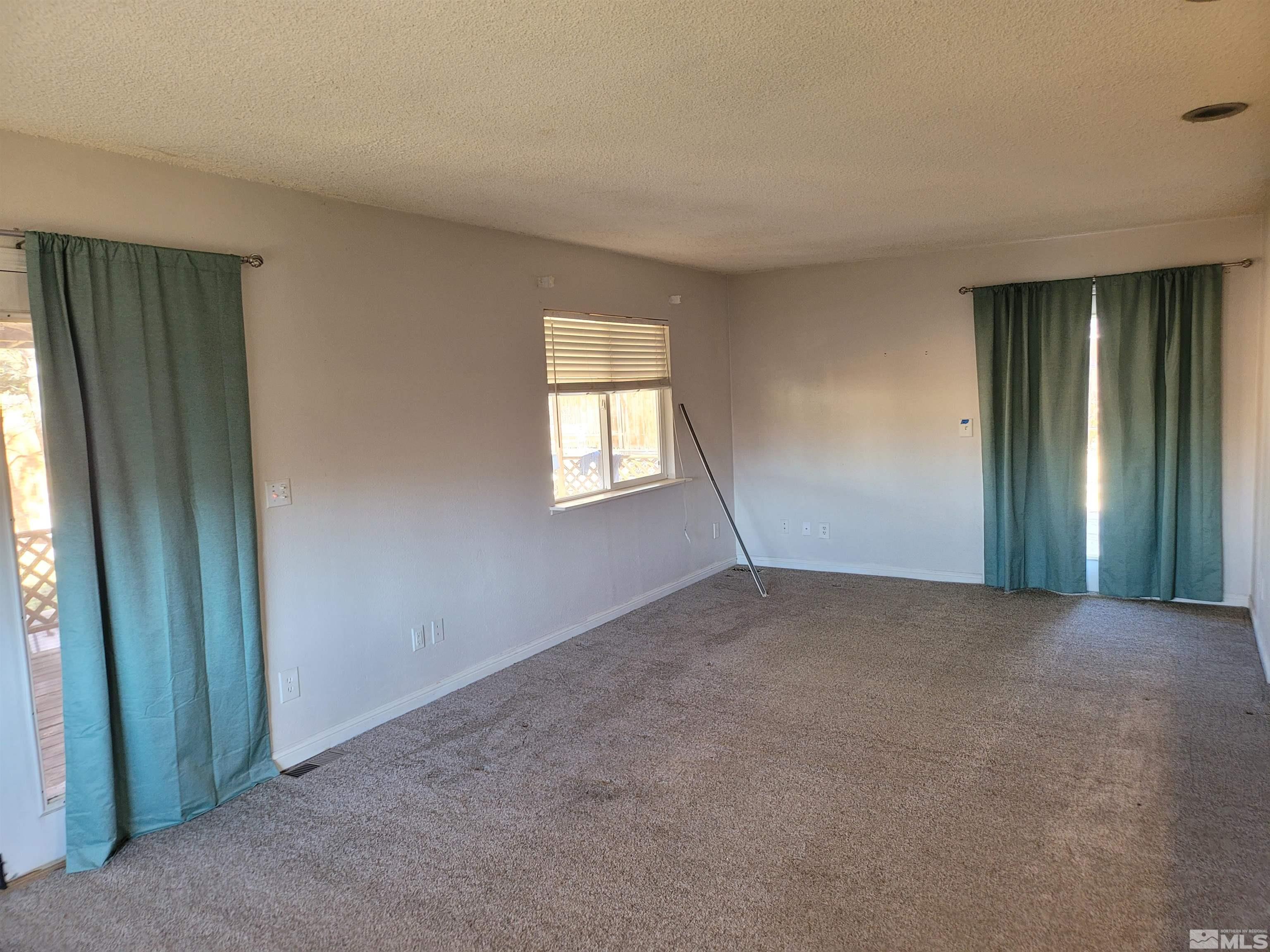 15030 Perlite Drive Reno, NV 89521 - Photo 10 of 27 Photo 10