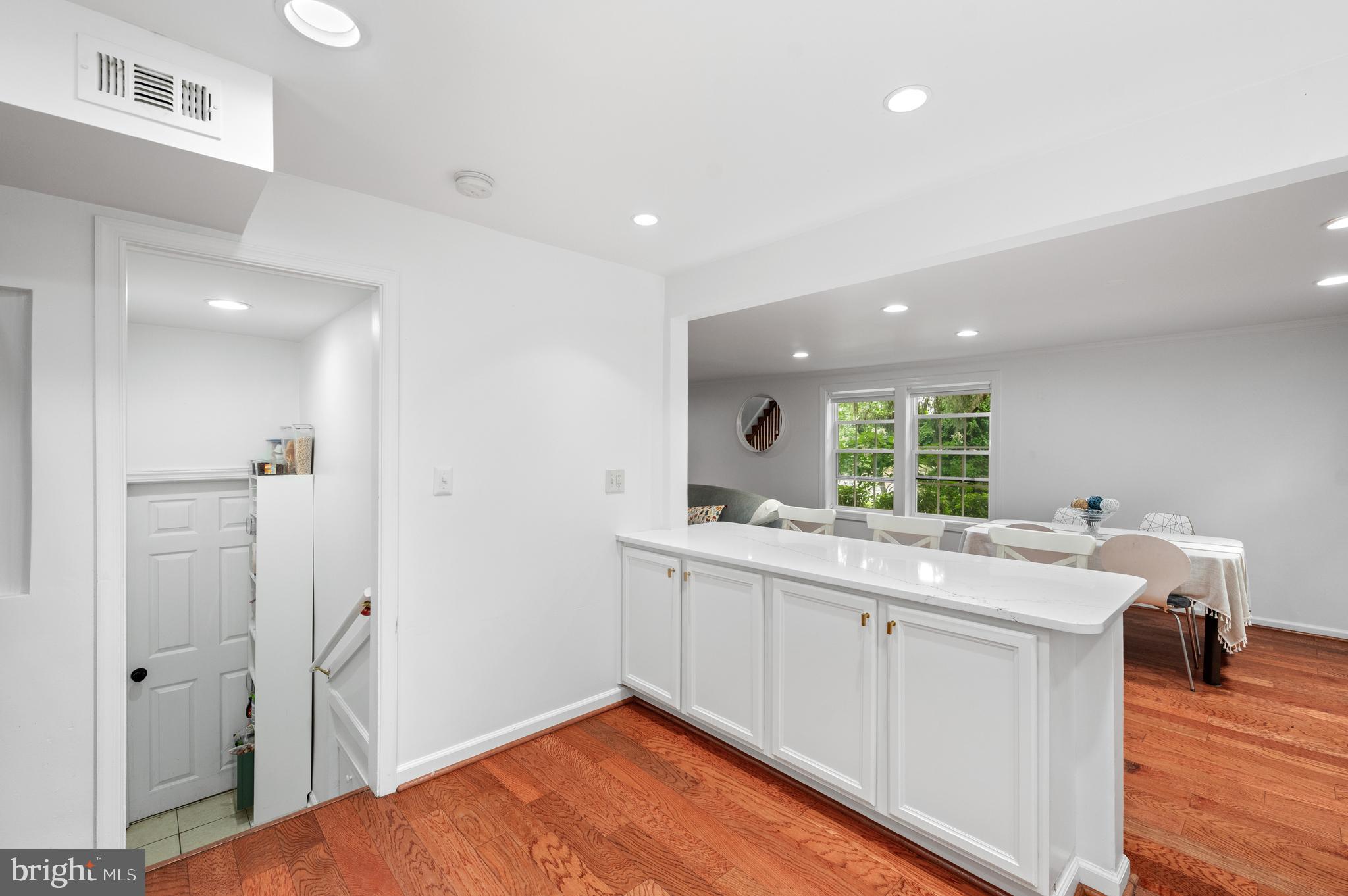 307 Harbison Road Wayne, PA 19087 - Photo 10 of 35