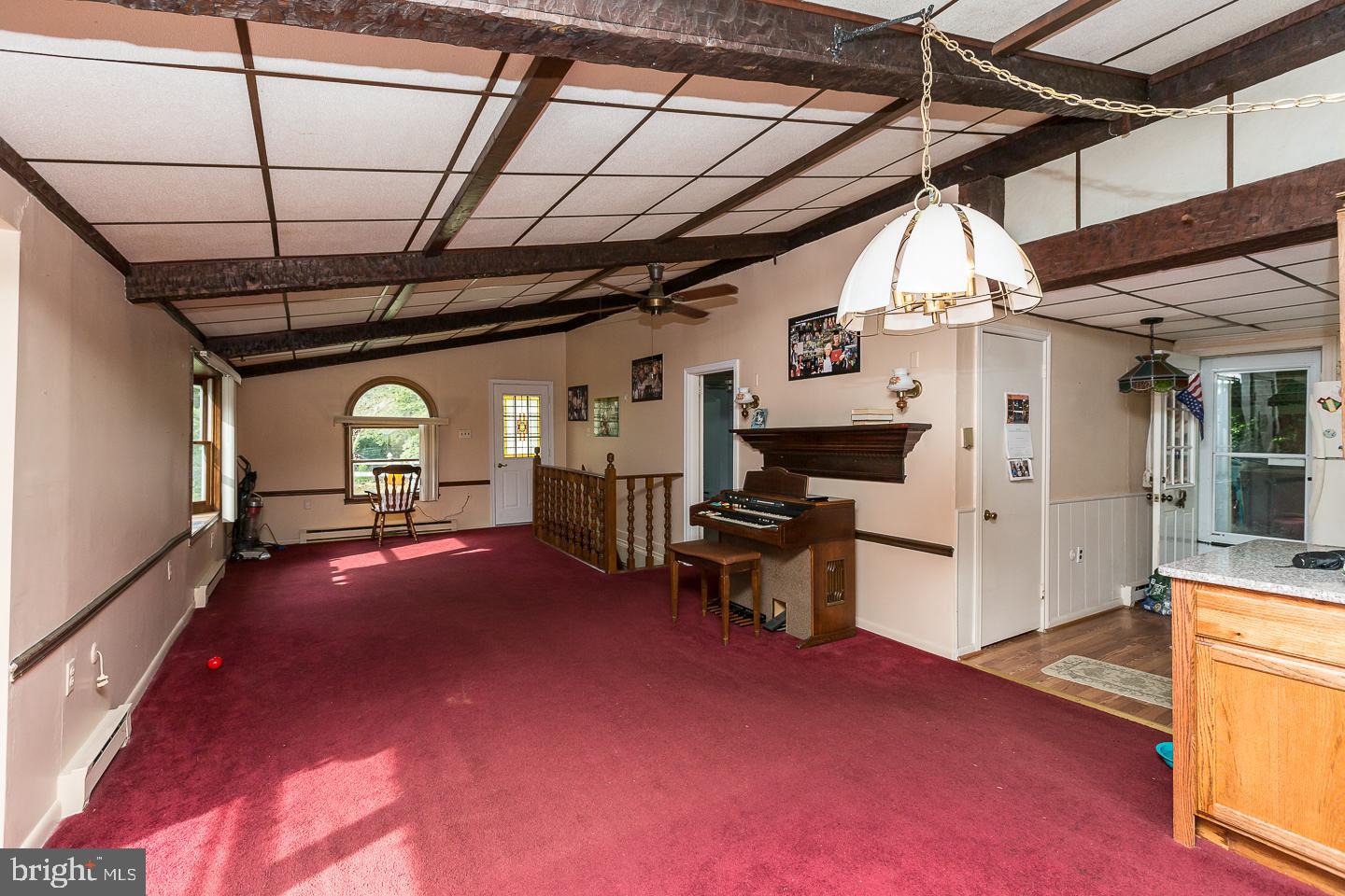 668 Mount Road Aston, PA 19014 - Photo 8 of 17