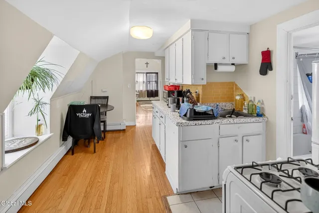 $325,000 | 558 Washington Avenue, Albany, NY 12203