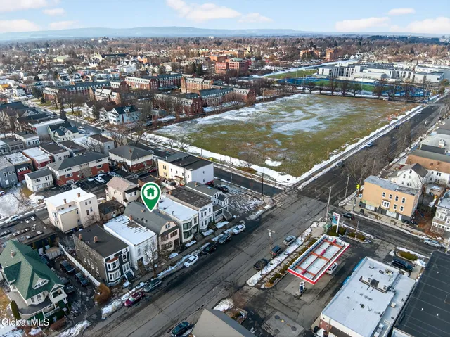 $325,000 | 558 Washington Avenue, Albany, NY 12203