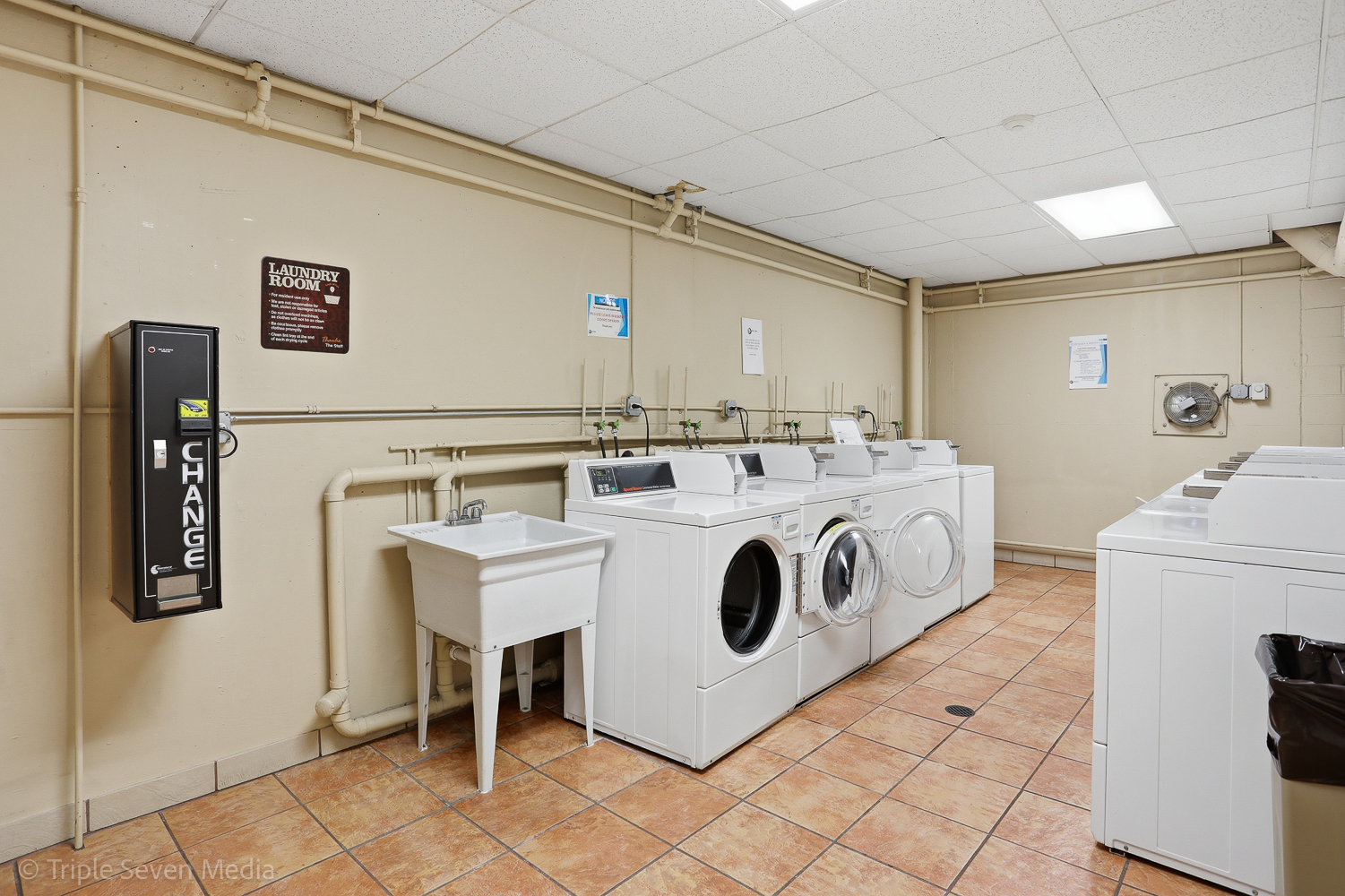 1043 South York Road, Unit 402 Bensenville, IL 60106 - Photo 19 of 23