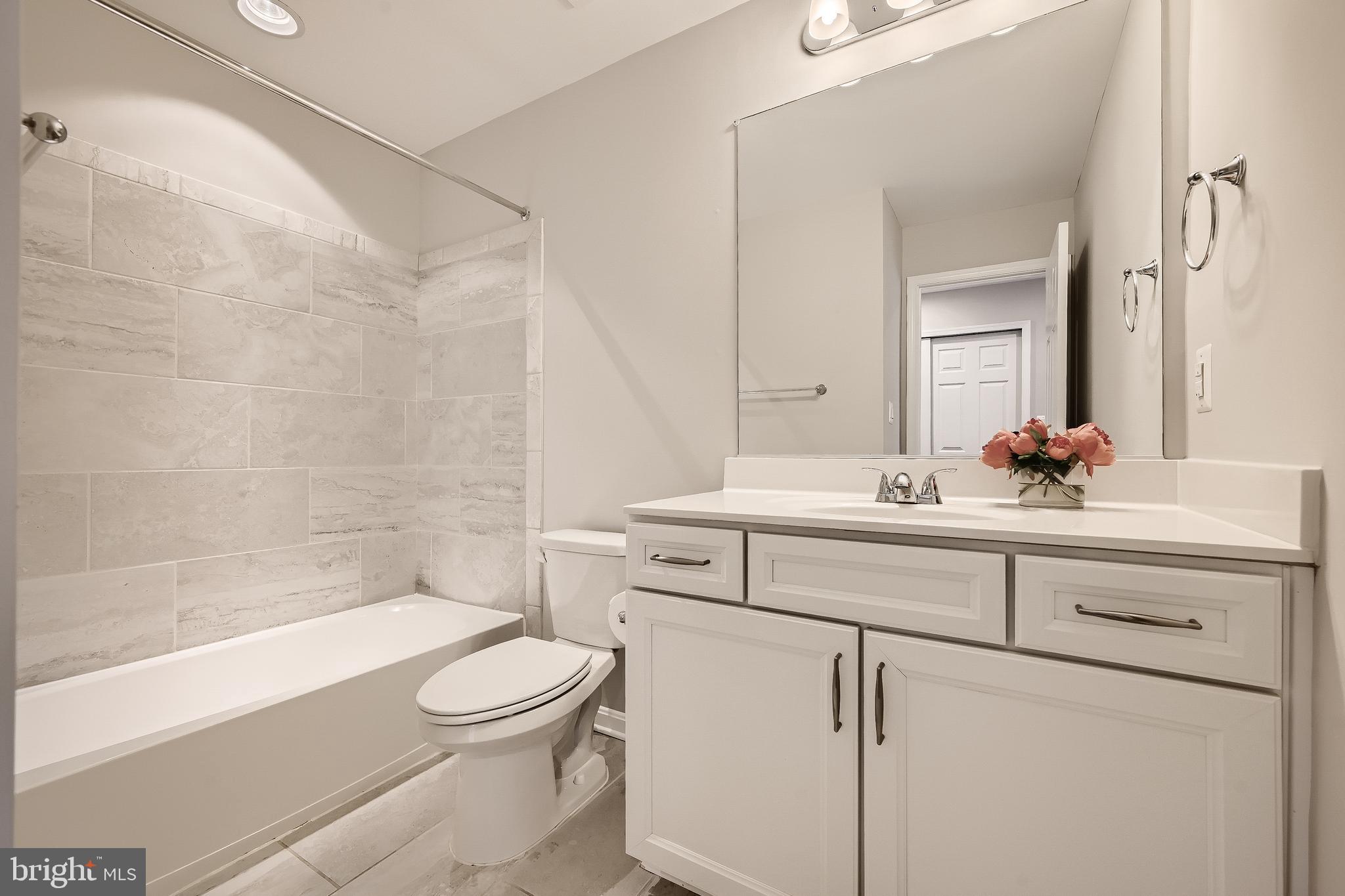 1206 Berry Street Baltimore, MD 21211 - Photo 22 of 32 Full Bath