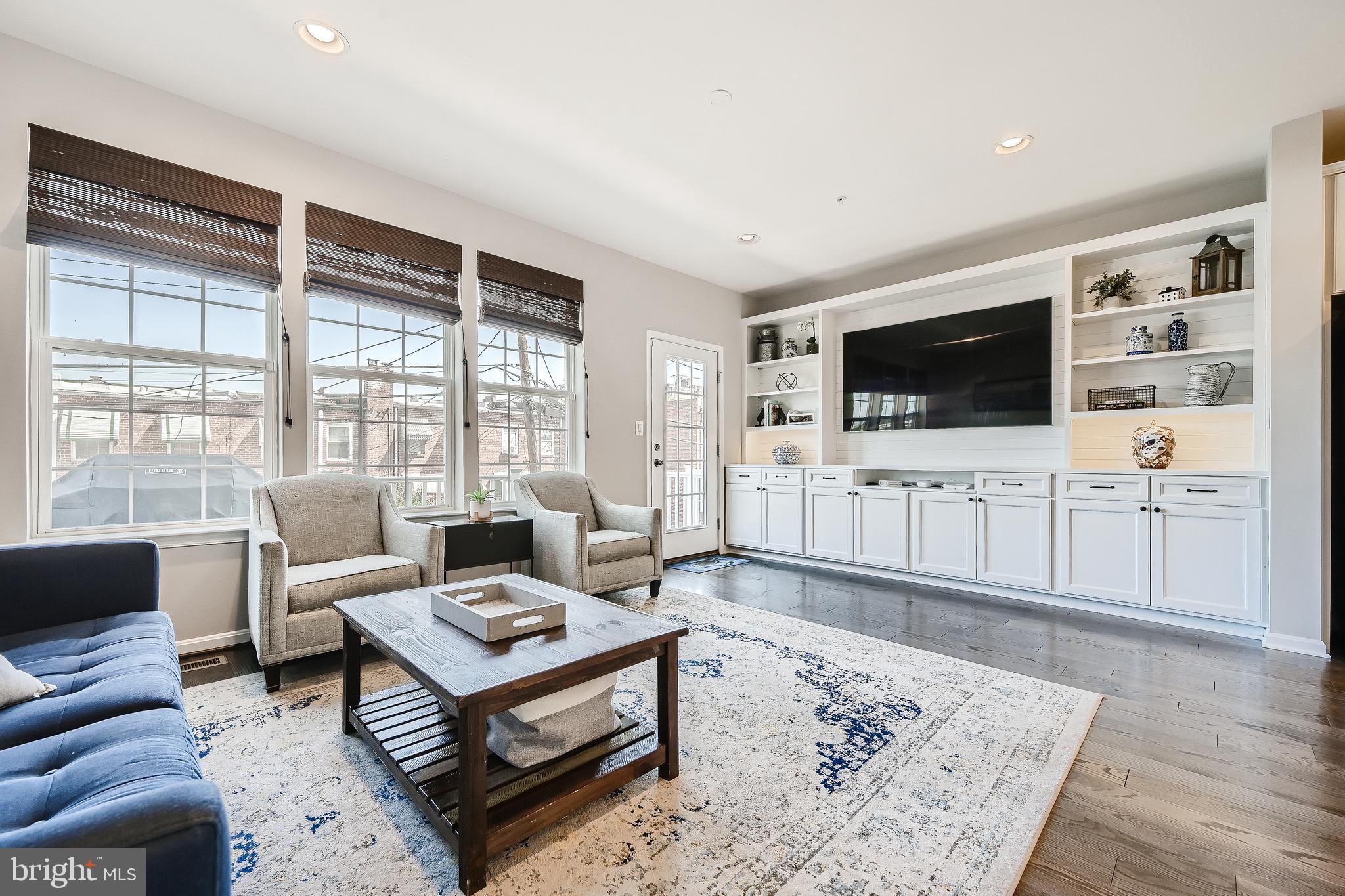 1206 Berry Street Baltimore, MD 21211 - Photo 4 of 32 Great Room