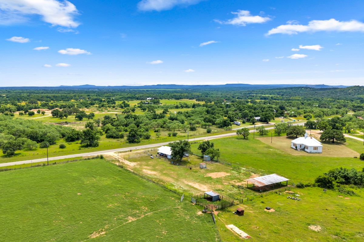 6311 Ranch Road 2241 Bluffton, TX 78607 - Photo 17 of 32