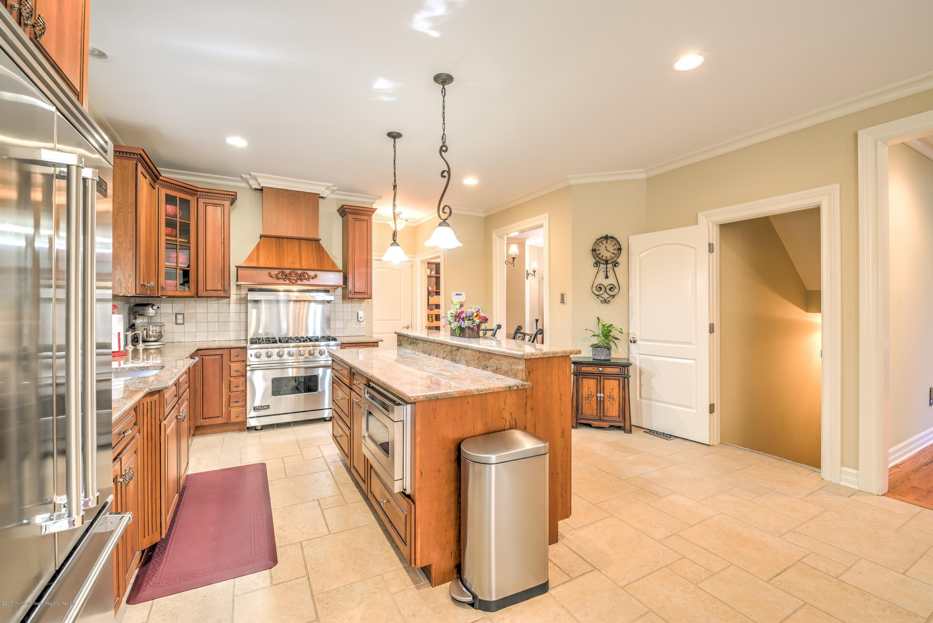 136 Millhurst Road Manalapan, NJ 07726 - Photo 14 of 44 014_KITCHEN