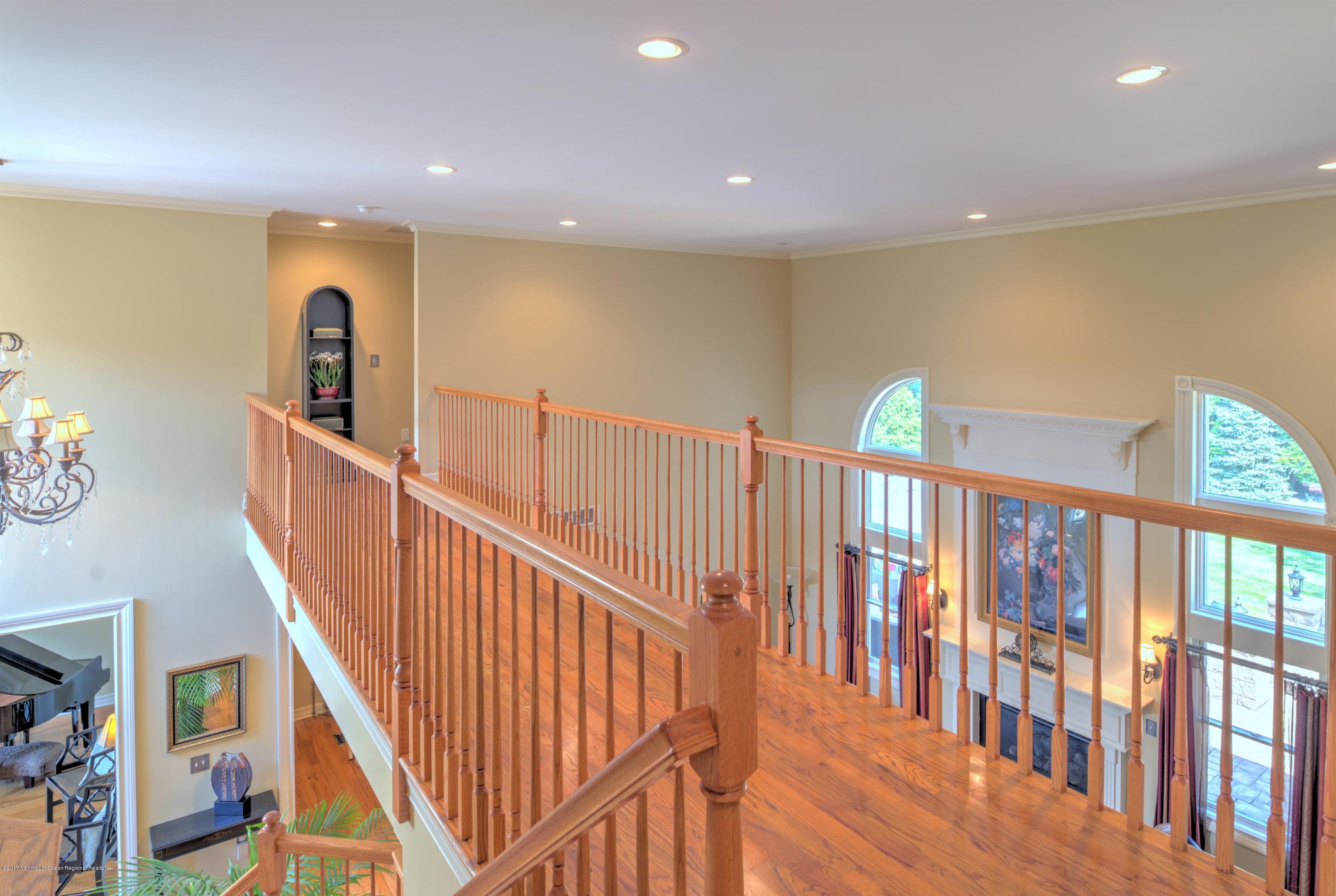 136 Millhurst Road Manalapan, NJ 07726 - Photo 21 of 44 021_UPPER LANDING