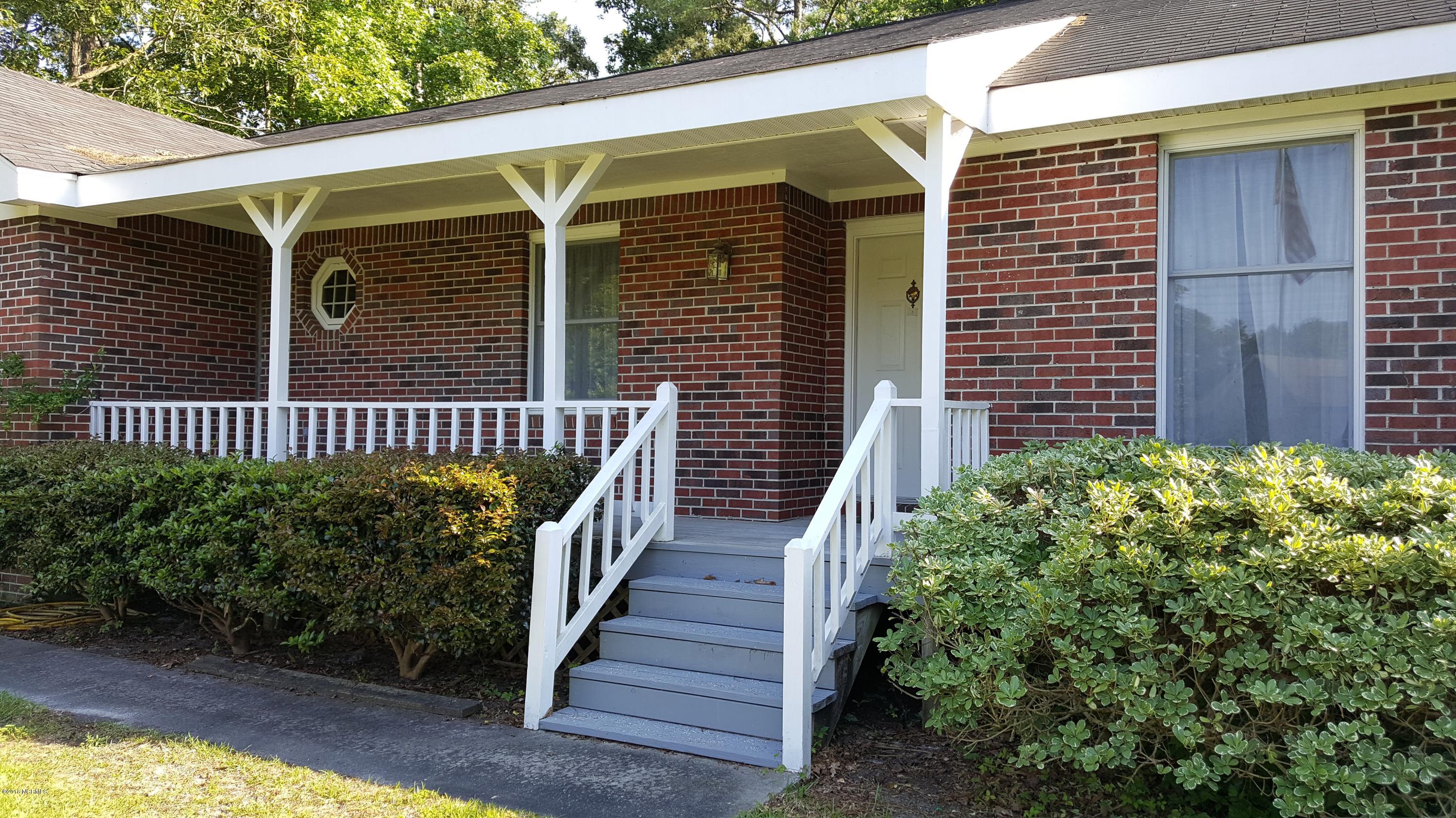 103 Bermuda Circle Hampstead, NC 28443 - Photo 2 of 33 20160526_172636