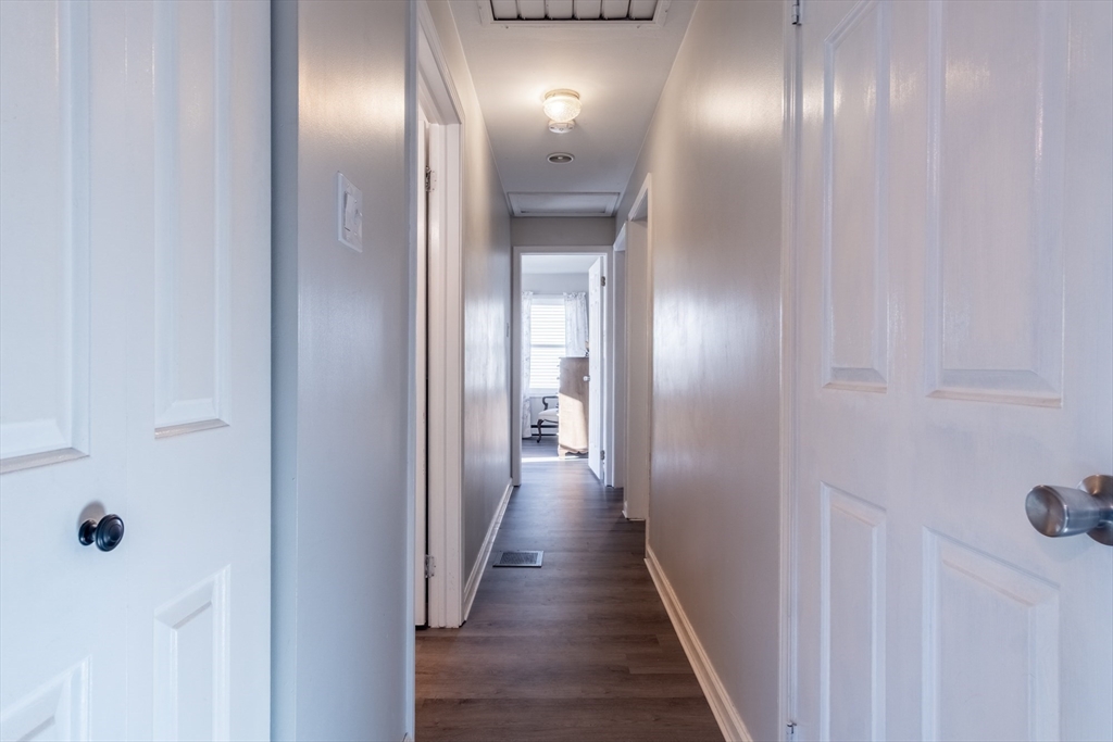 66 Walsh Street Springfield, MA 01109 - Photo 9 of 24