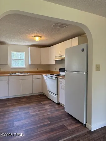 $250,000 | 5495 Highway 90, Marianna, FL 32446