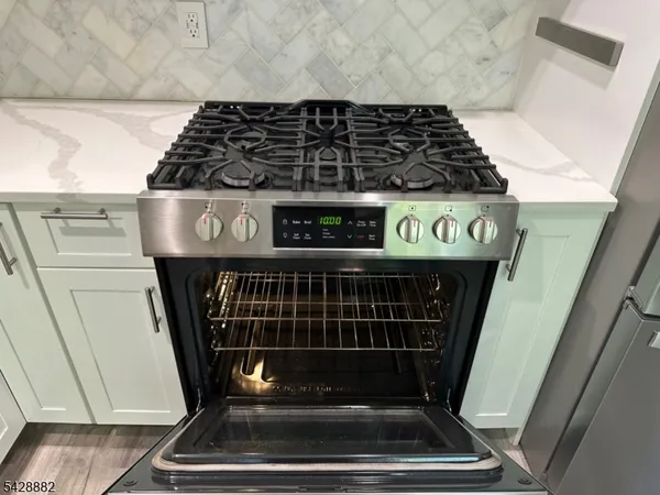 $3,000 | 515 Farview Street, Unit B, Ridgewood, NJ 07450