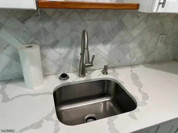 $3,000 | 515 Farview Street, Unit B, Ridgewood, NJ 07450