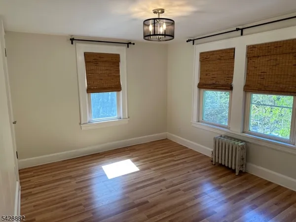 $3,000 | 515 Farview Street, Unit B, Ridgewood, NJ 07450