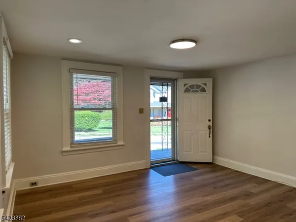 $3,000 | 515 Farview Street, Unit B, Ridgewood, NJ 07450