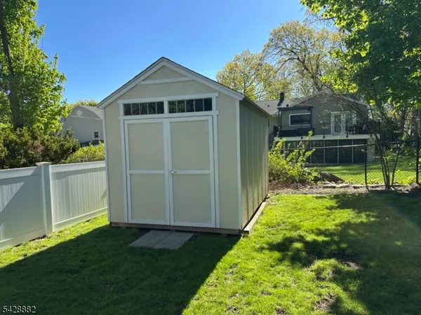 $3,000 | 515 Farview Street, Unit B, Ridgewood, NJ 07450
