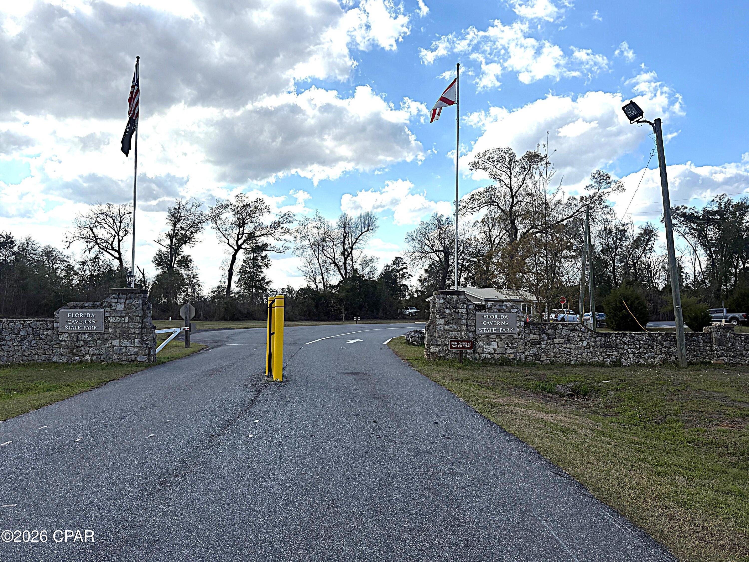 3352 Caverns Road Marianna, FL 32446 - Photo 82 of 82 Gallery Image 82