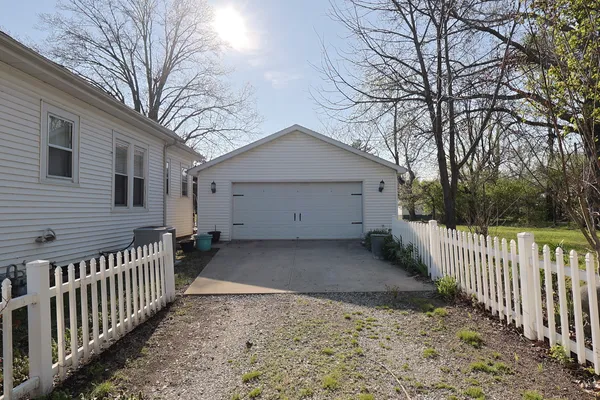 $115,000 | 501 North Shelby Avenue, Salem, IL 62881