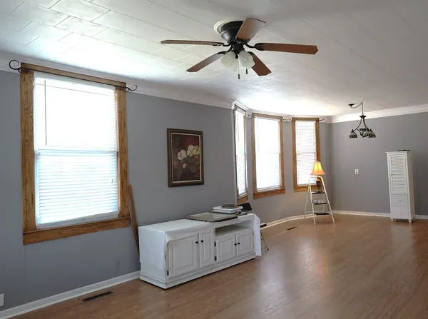 $115,000 | 501 North Shelby Avenue, Salem, IL 62881