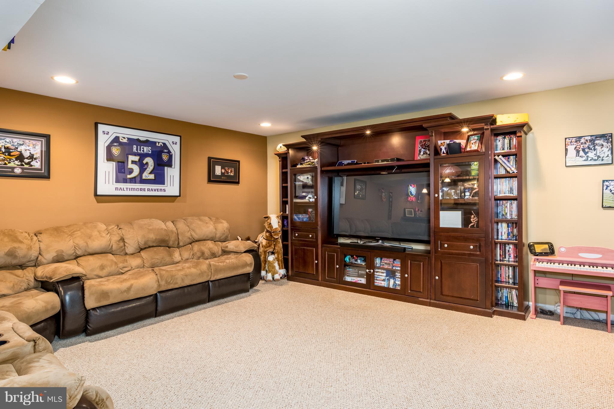 9113 Cove Point Road Baltimore, MD 21219 - Photo 22 of 30 Basement