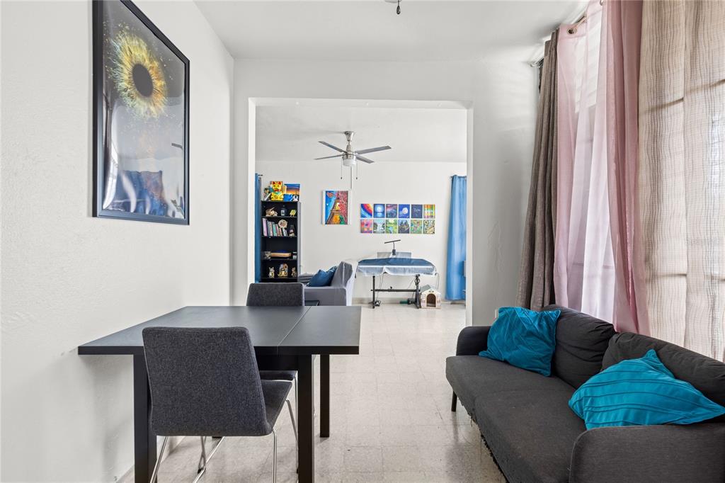 228 Calle 25 Guaynabo, Guaynabo 00969 - Photo 6 of 10 a living room with furniture and a window