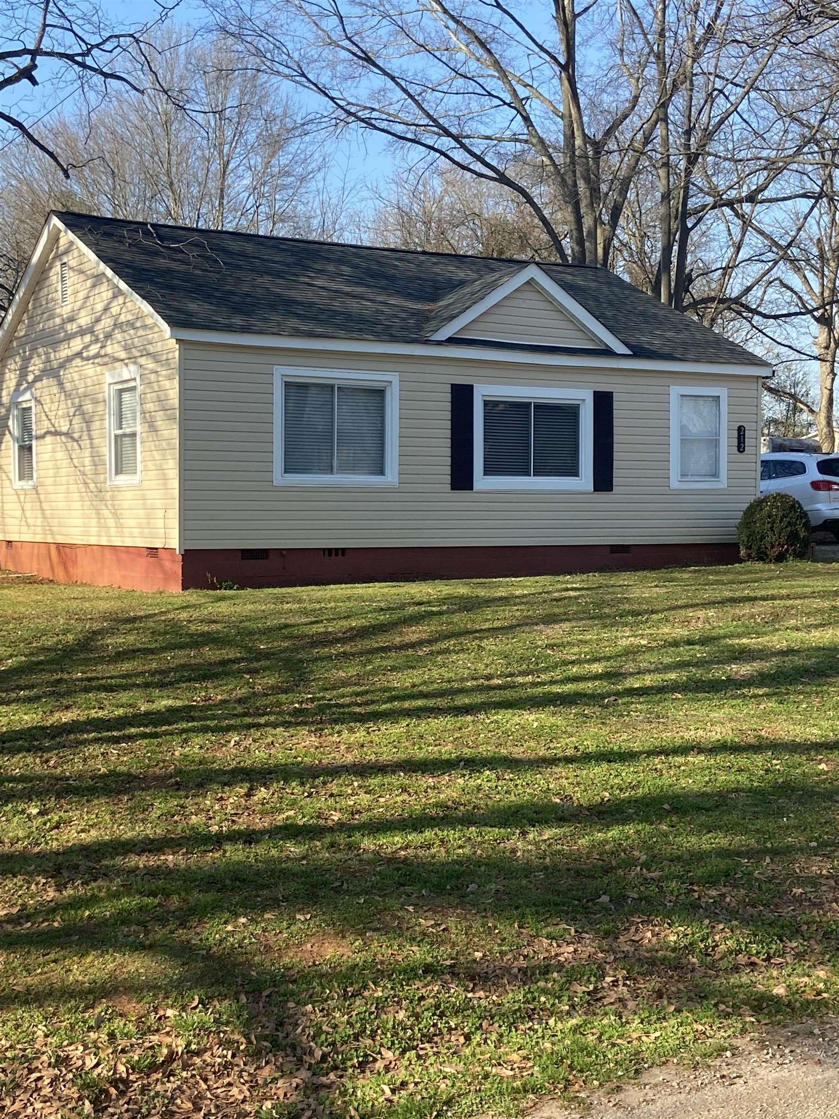 212 Wall Road Boiling Springs, SC 29316 - Photo 2 of 14 Gallery Image 2