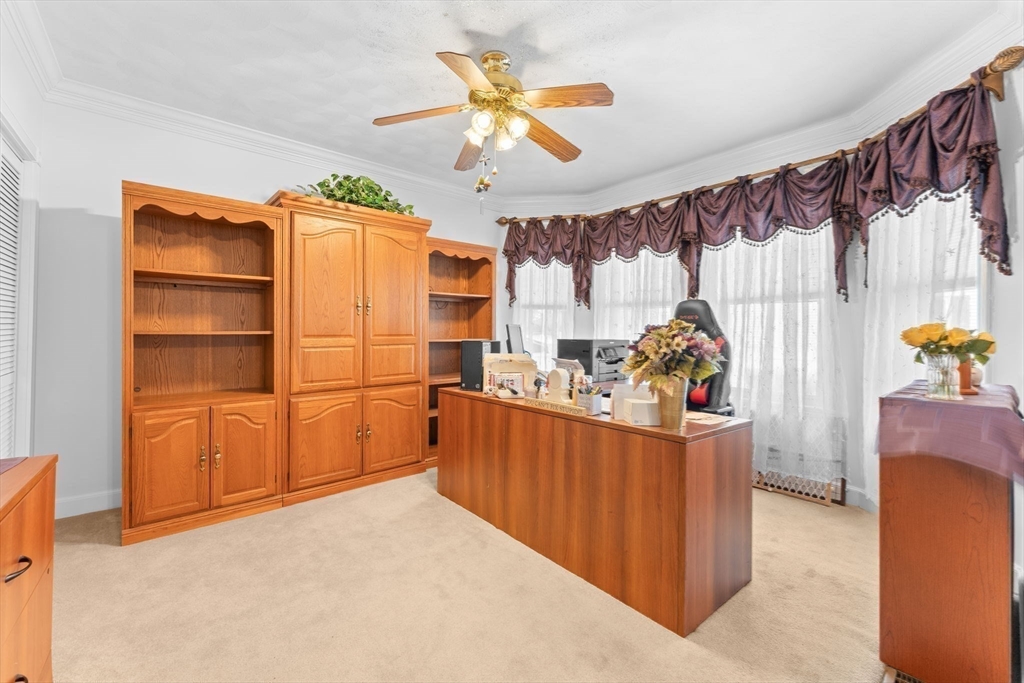 9 Avon Street Saugus, MA 01906 - Photo 16 of 37