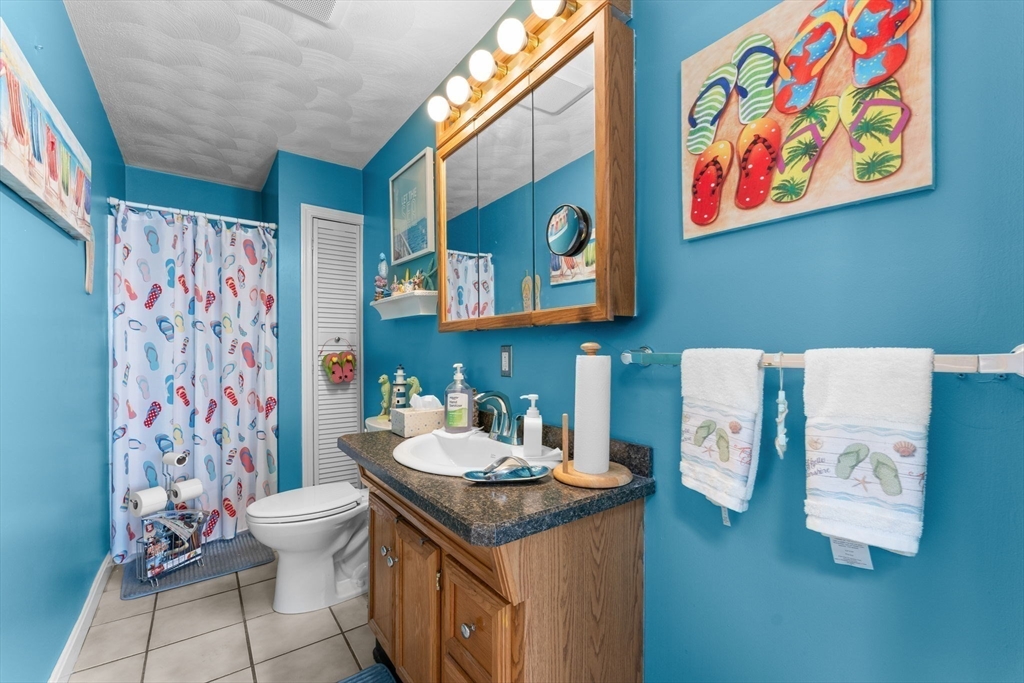 9 Avon Street Saugus, MA 01906 - Photo 18 of 37