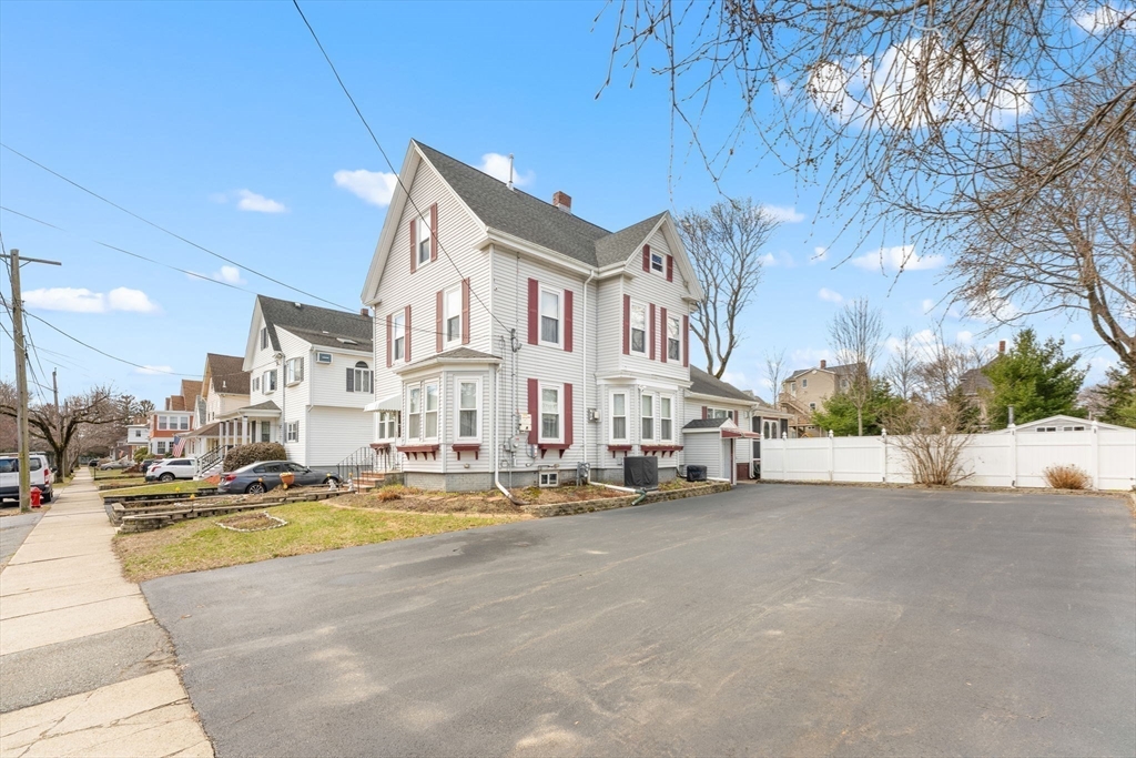 9 Avon Street Saugus, MA 01906 - Photo 36 of 37