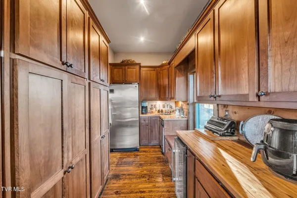 $1,499,000 | 7464 Callalantee Drive, Mountain City, TN 37683