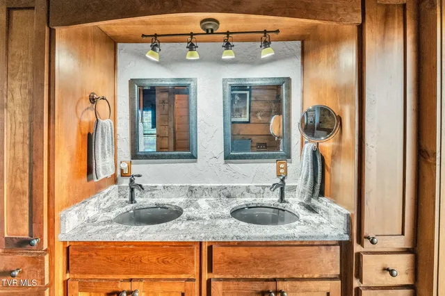 $1,499,000 | 7464 Callalantee Drive, Mountain City, TN 37683