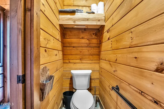 $1,499,000 | 7464 Callalantee Drive, Mountain City, TN 37683