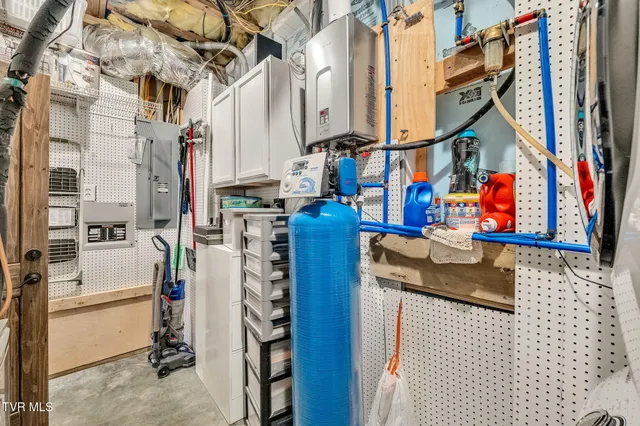 $1,499,000 | 7464 Callalantee Drive, Mountain City, TN 37683