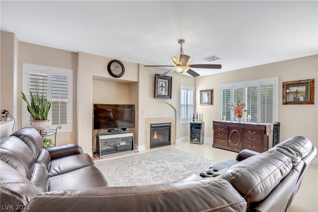 126 Short Ruff Way Las Vegas, NV 89148 - Photo 19 of 48 Gallery Image 19