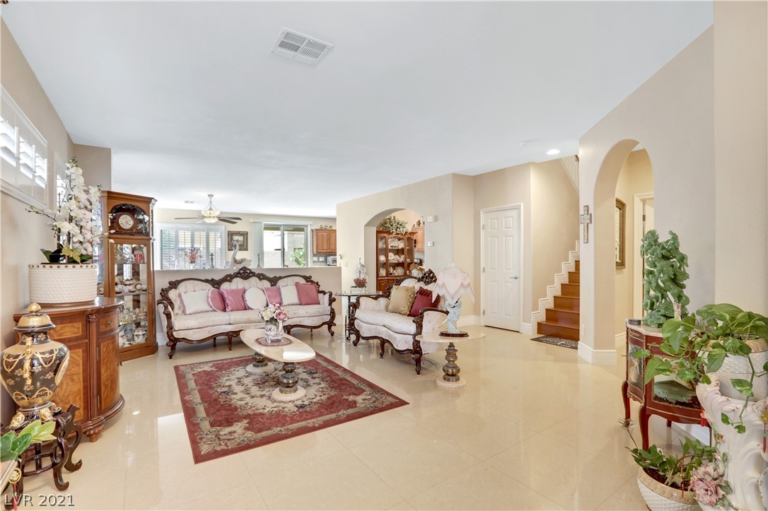 126 Short Ruff Way Las Vegas, NV 89148 - Photo 7 of 48 Gallery Image 7