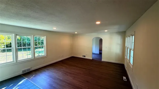 $299,000 | 5405 North Central Street, Kansas City, MO 64118