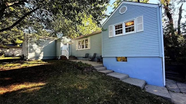 $299,000 | 5405 North Central Street, Kansas City, MO 64118