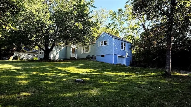$299,000 | 5405 North Central Street, Kansas City, MO 64118
