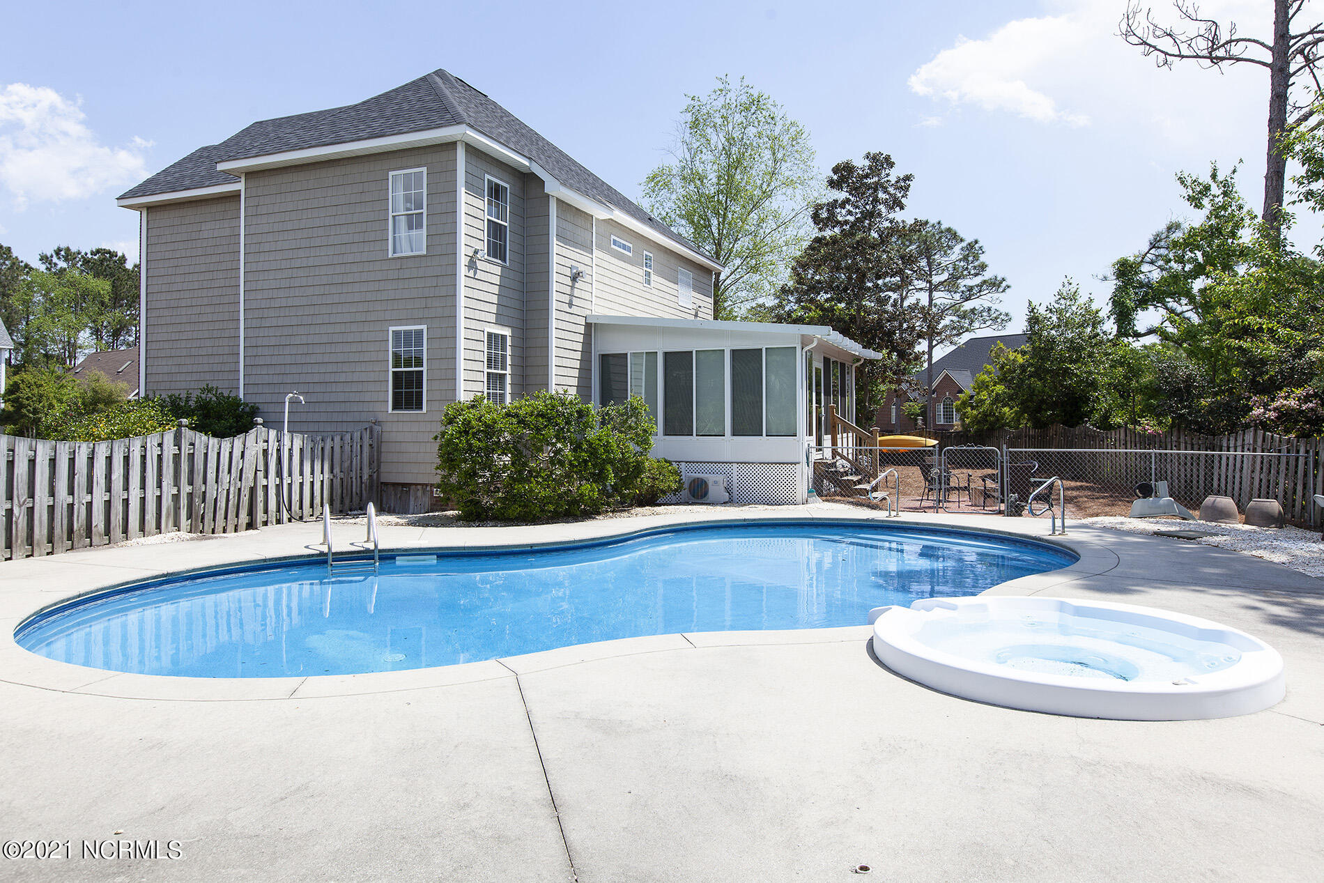 5412 Dunmore Road Wilmington, NC 28409 - Photo 31 of 39 Dunmore-5412-17pool-Gary_0149